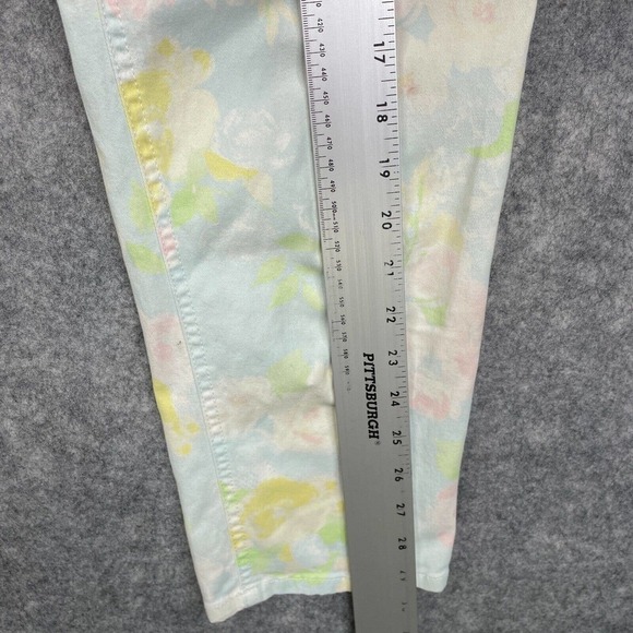J Jill Women's 4P Authentic Fit Cropped Jeans Stretch Tie Dyed Pastel Floral Art - Picture 3 of 8
